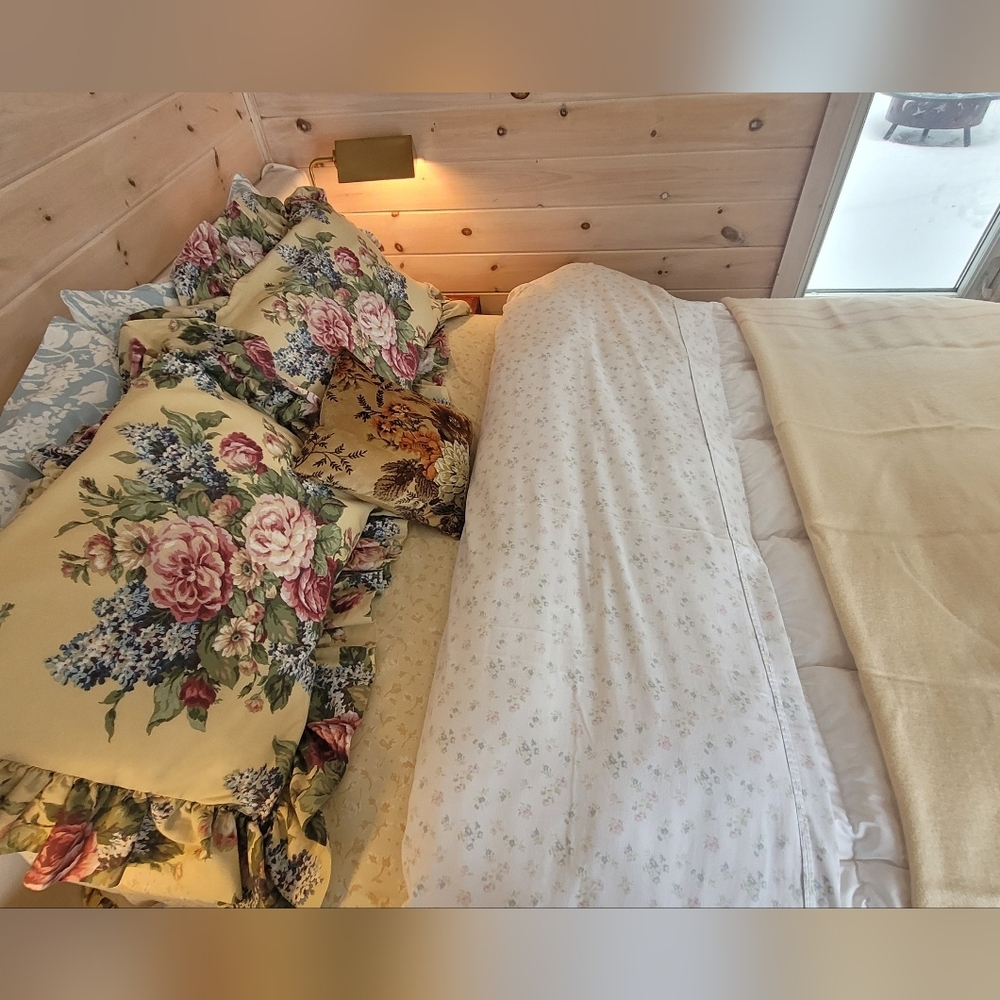 Y2K Martha Stewart Queen Size Bed Skirt And 2 Standard Shams 3pcs - Picture 3 of 13